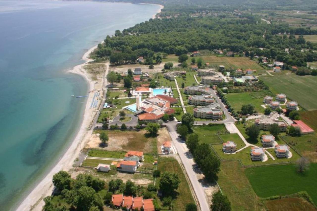 Don Bazilio Seahouse Apartment Лептокария Екстериор снимка