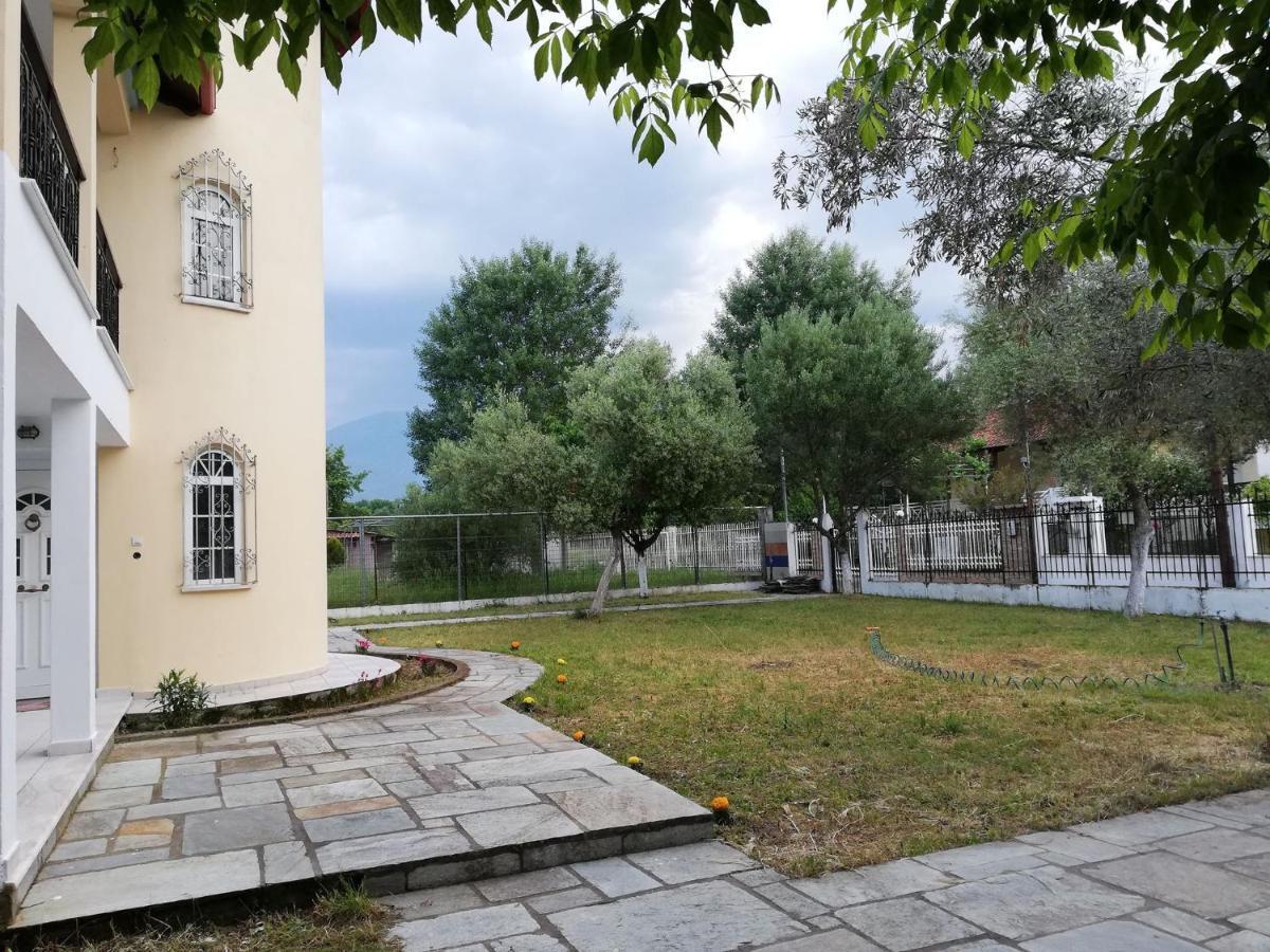 Don Bazilio Seahouse Apartment Лептокария Екстериор снимка